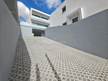 Moradia T3 para Venda em Santo Antonio
