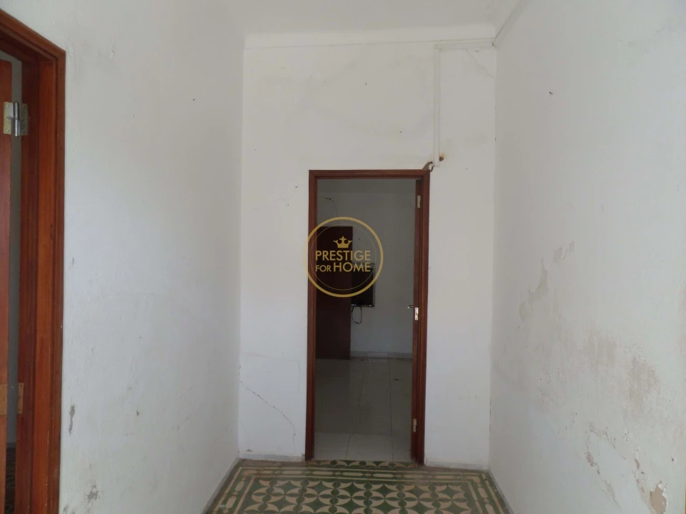 Moradia T2 para Venda em Salir Foto 6