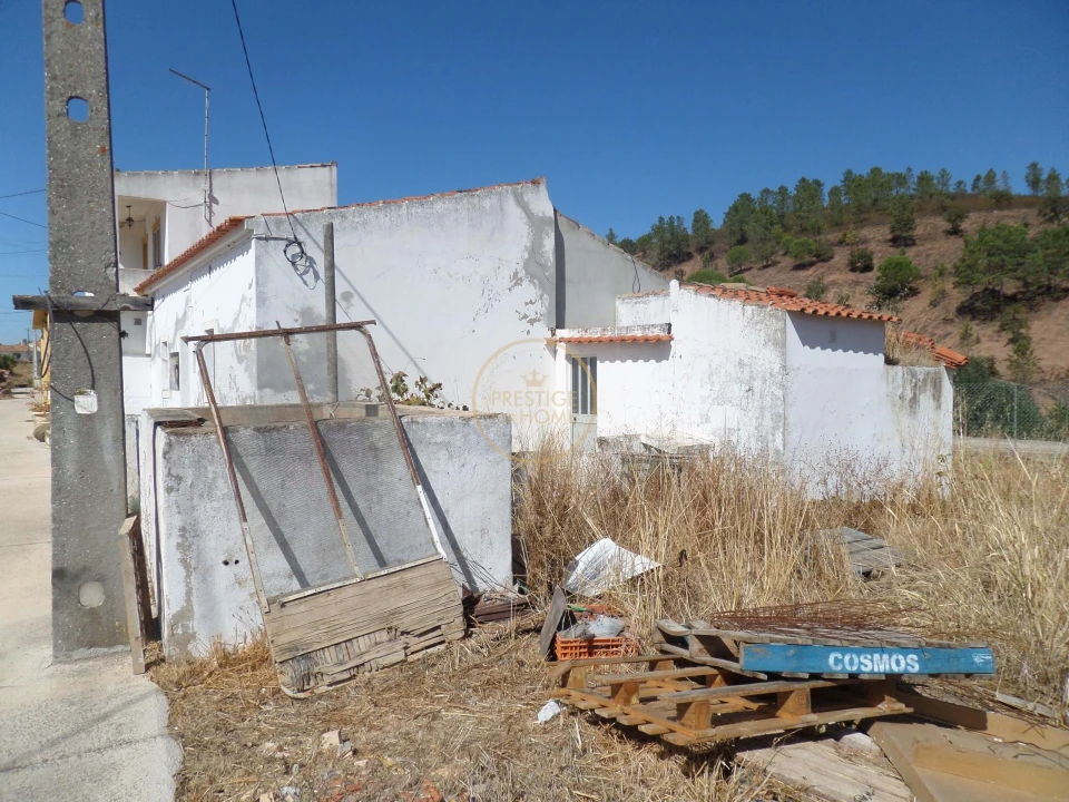 Moradia T2 para Venda em Salir Foto 21