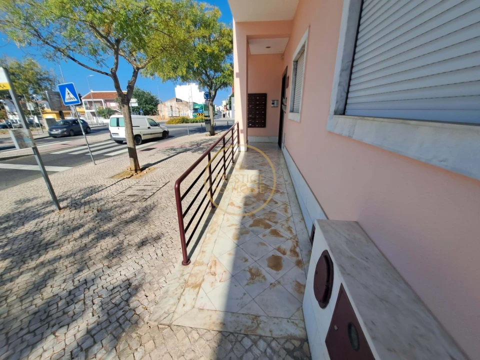 Apartamento T2 para Venda em Loule (São Clemente) Foto 4