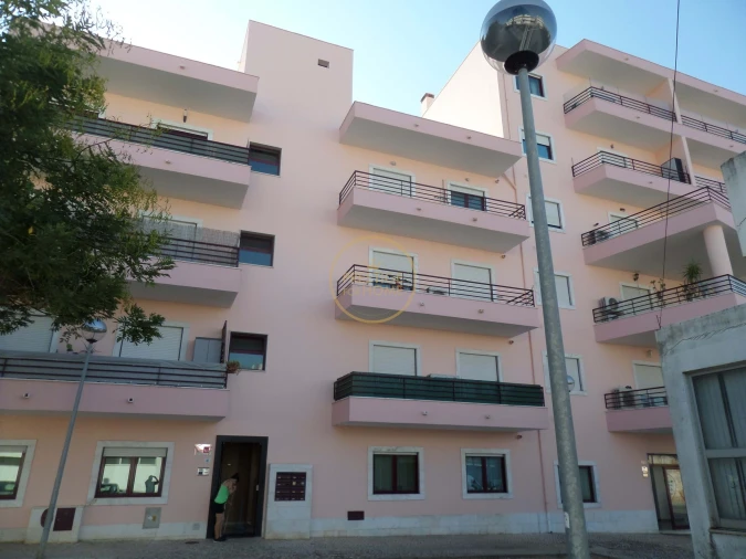 Apartamento T2 para Venda em Loule (São Clemente)