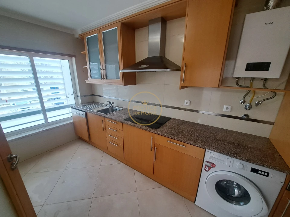 Apartamento T2 para Venda em Loule (São Clemente) Foto 2