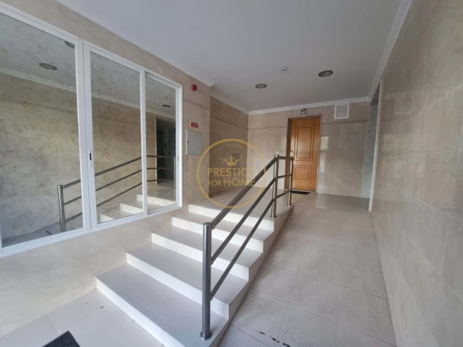 Apartamento T2 para Venda em Loule (São Clemente) Foto 8