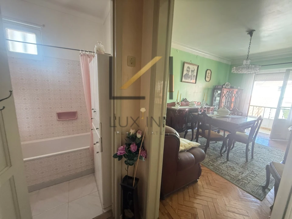 Apartamento T2 para Venda em Vila Franca de Xira Foto 8