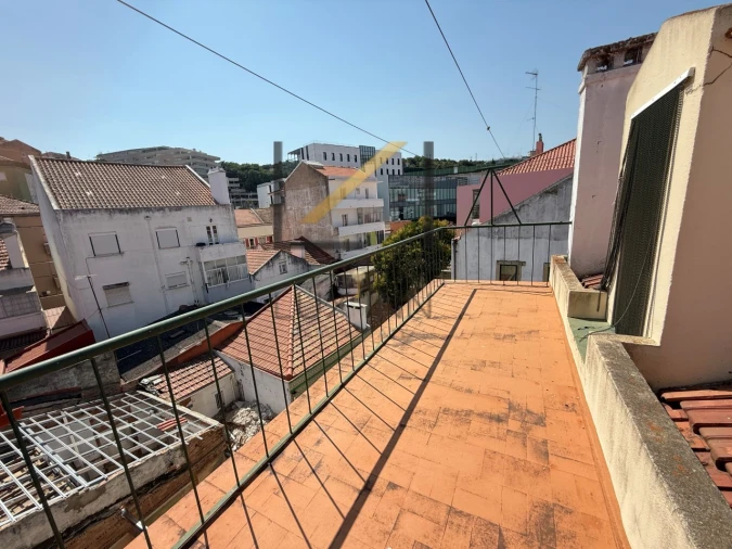 Apartamento T2 para Venda em Vila Franca de Xira Foto 23