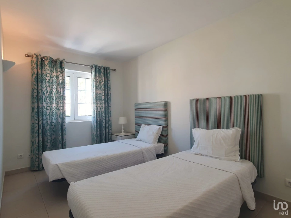 Apartamento T2 para Venda em Quarteira Foto 6