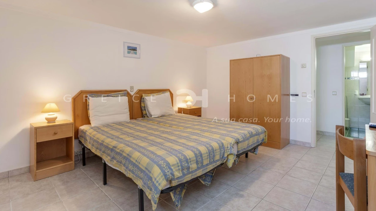 Moradia T4 para Arrendamento em Quarteira Foto 28