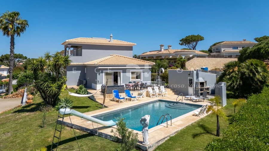 Moradia T4 para Arrendamento em Quarteira Foto 44