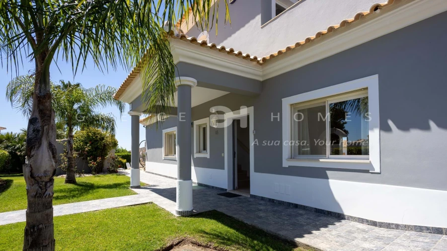 Moradia T4 para Arrendamento em Quarteira Foto 43