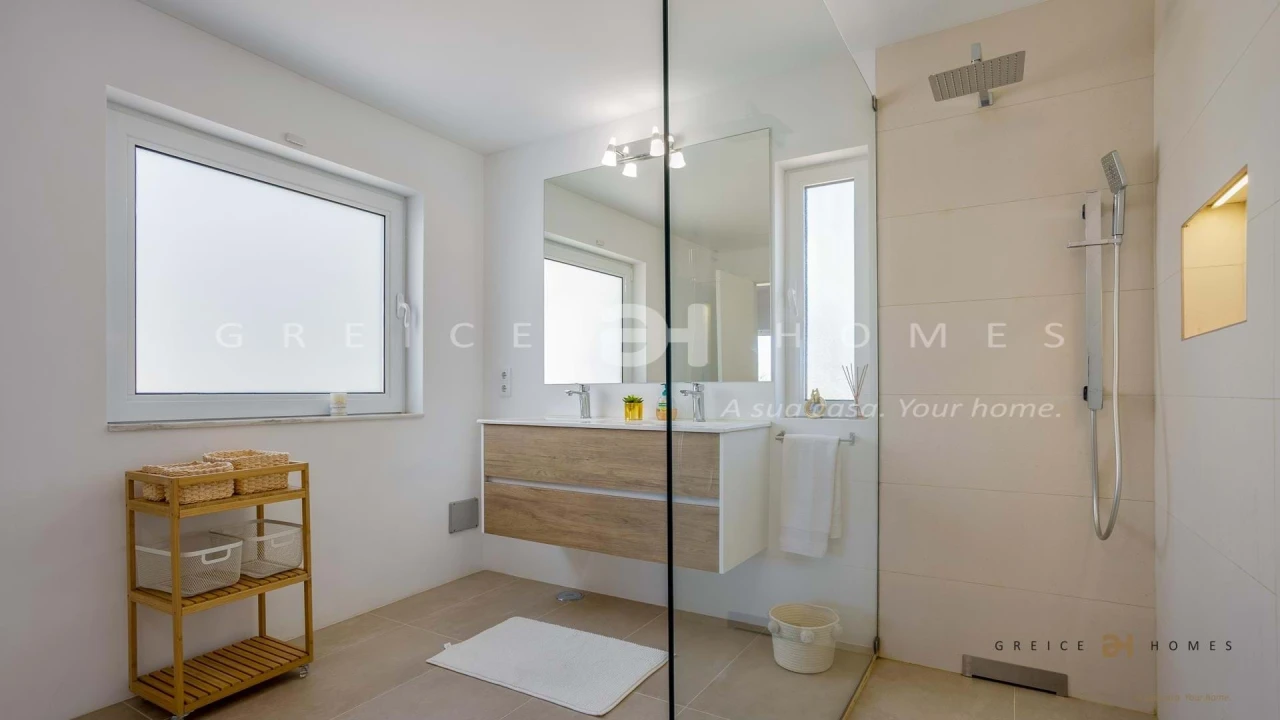 Moradia T4 para Arrendamento em Almancil Foto 8