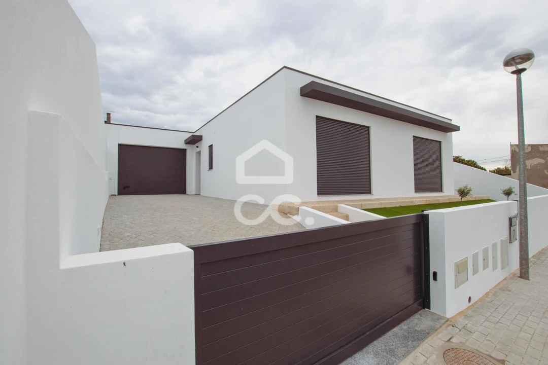 Moradia T3 para Venda em Cadaval e Pêro Moniz Foto 2