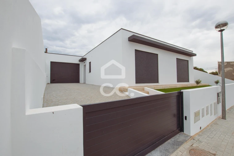 Moradia T3 para Venda em Cadaval e Pêro Moniz Foto 2