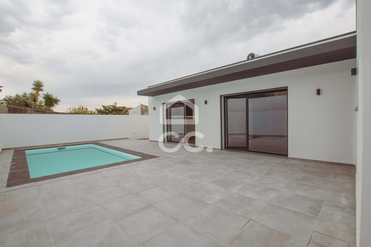 Moradia T3 para Venda em Cadaval e Pêro Moniz Foto 5