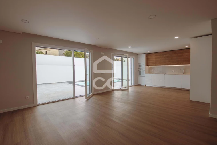 Moradia T3 para Venda em Cadaval e Pêro Moniz Foto 7