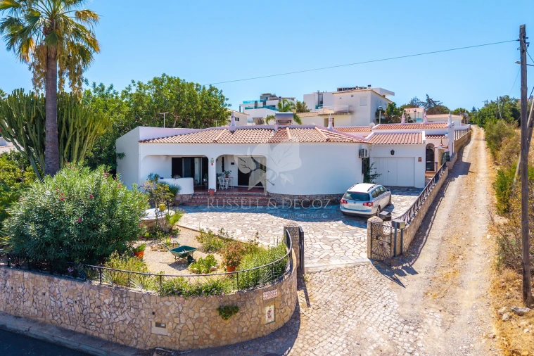 Moradia T4 para Venda em Olhão