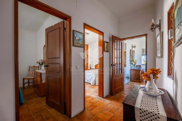 Moradia T4 para Venda em Olhão Foto 6