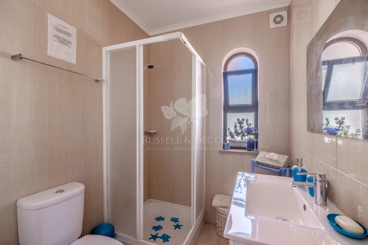 Moradia T4 para Venda em Olhão Foto 30