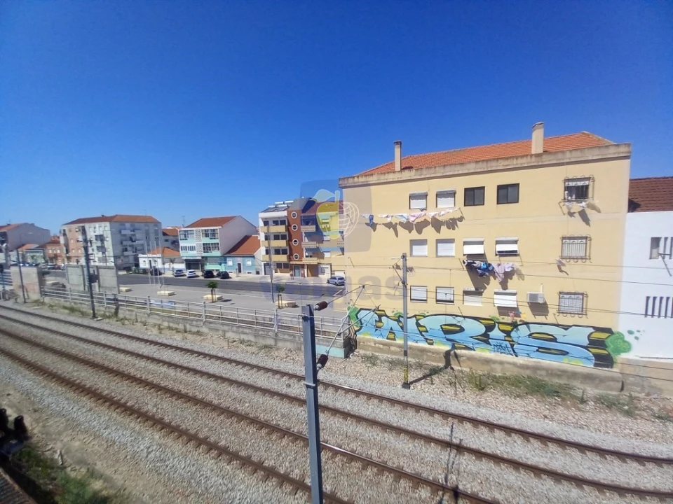 Apartamento T1 para Venda em Baixa da Banheira e Vale da Amoreira Foto 11