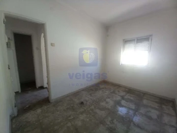 Apartamento T1 para Venda em Baixa da Banheira e Vale da Amoreira