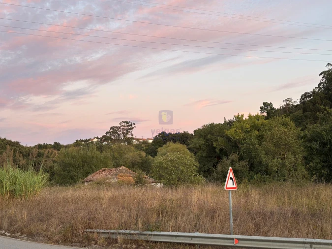 Moradia T1 para Venda em A dos Negros Foto 6