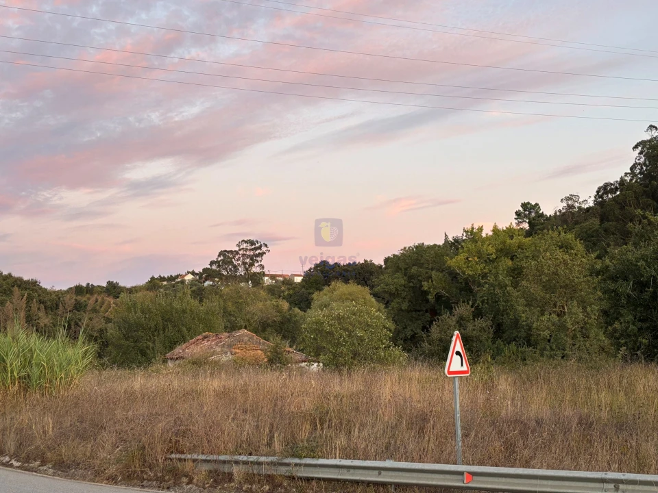 Moradia T1 para Venda em A dos Negros Foto 6