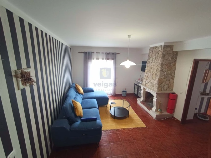 Apartamento T1 para Arrendamento em Gaeiras Foto 7