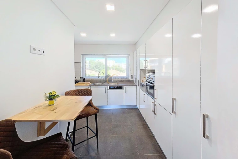 Apartamento T2 para Venda em Portimão Foto 9