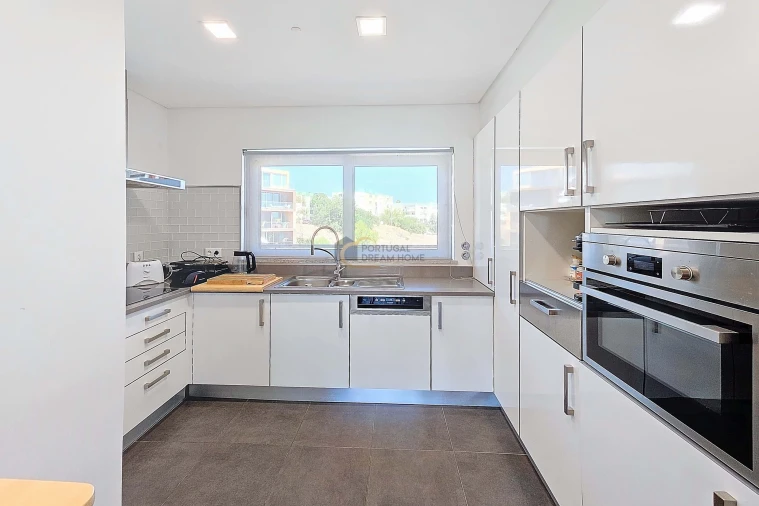 Apartamento T2 para Venda em Portimão Foto 11