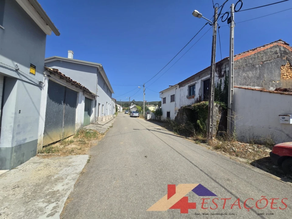 Moradia T2 para Venda em Soure Foto 4