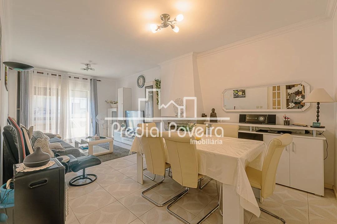 Apartamento T2 para Venda em Aver-O-Mar, Amorim e Terroso Foto 1