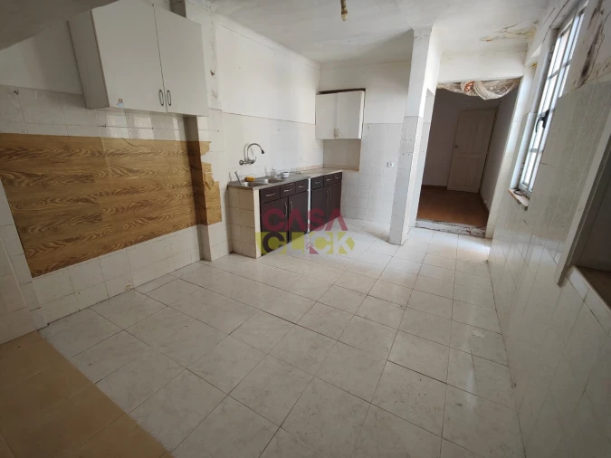 Prédio para Venda em Torres Novas (Santa Maria, Salvador e Santiago) Foto 16