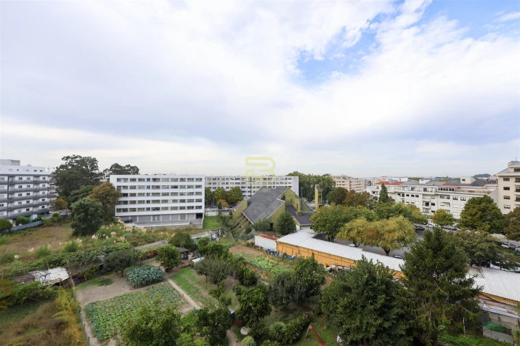 Apartamento T3 para Venda em Paranhos Foto 7