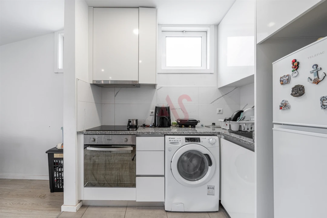 Prédio para Venda em Oliveira, São Paio e São Sebastião Foto 12