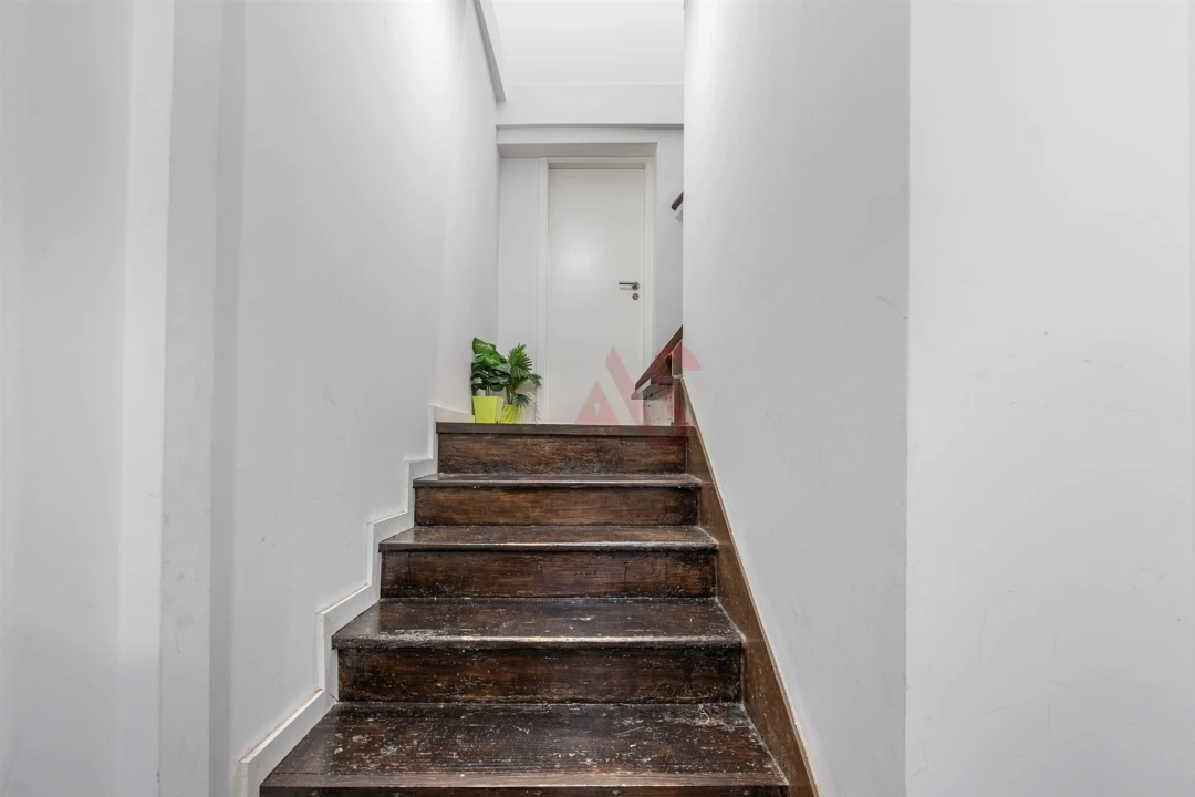 Prédio para Venda em Oliveira, São Paio e São Sebastião Foto 19