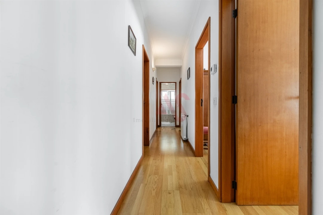 Moradia T5 para Venda em Caldas de Vizela (São Miguel e São João) Foto 22