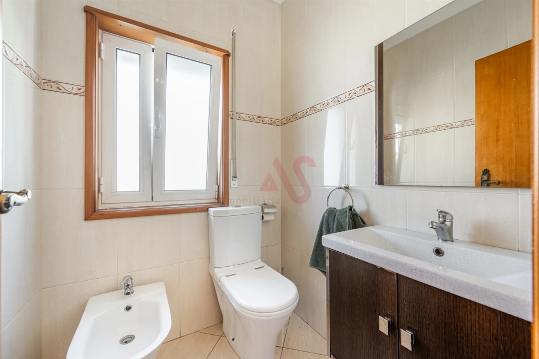 Moradia T5 para Venda em Caldas de Vizela (São Miguel e São João) Foto 26