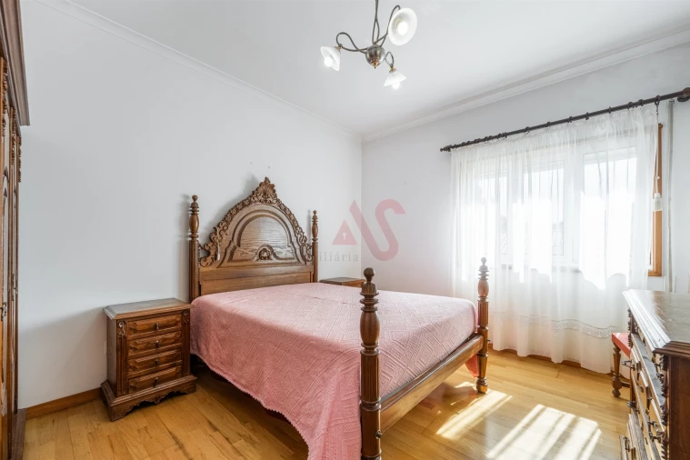 Moradia T5 para Venda em Caldas de Vizela (São Miguel e São João) Foto 19