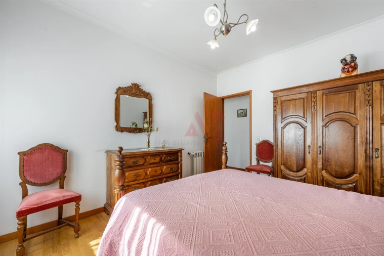 Moradia T5 para Venda em Caldas de Vizela (São Miguel e São João) Foto 18