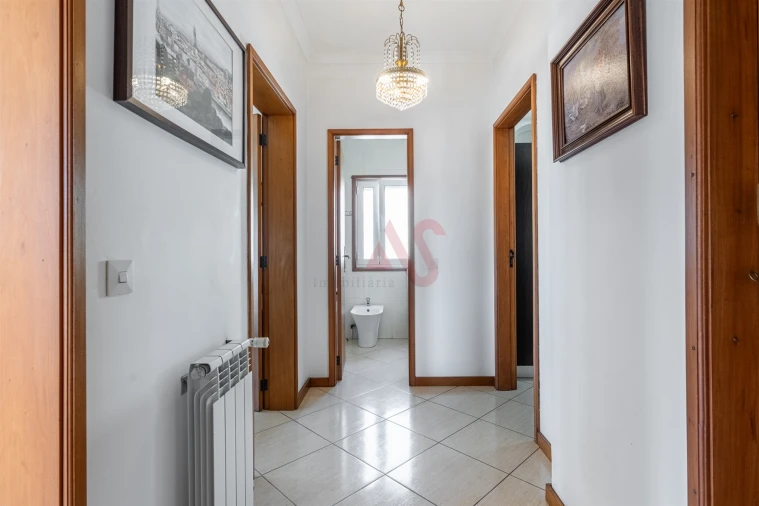 Moradia T5 para Venda em Caldas de Vizela (São Miguel e São João) Foto 27