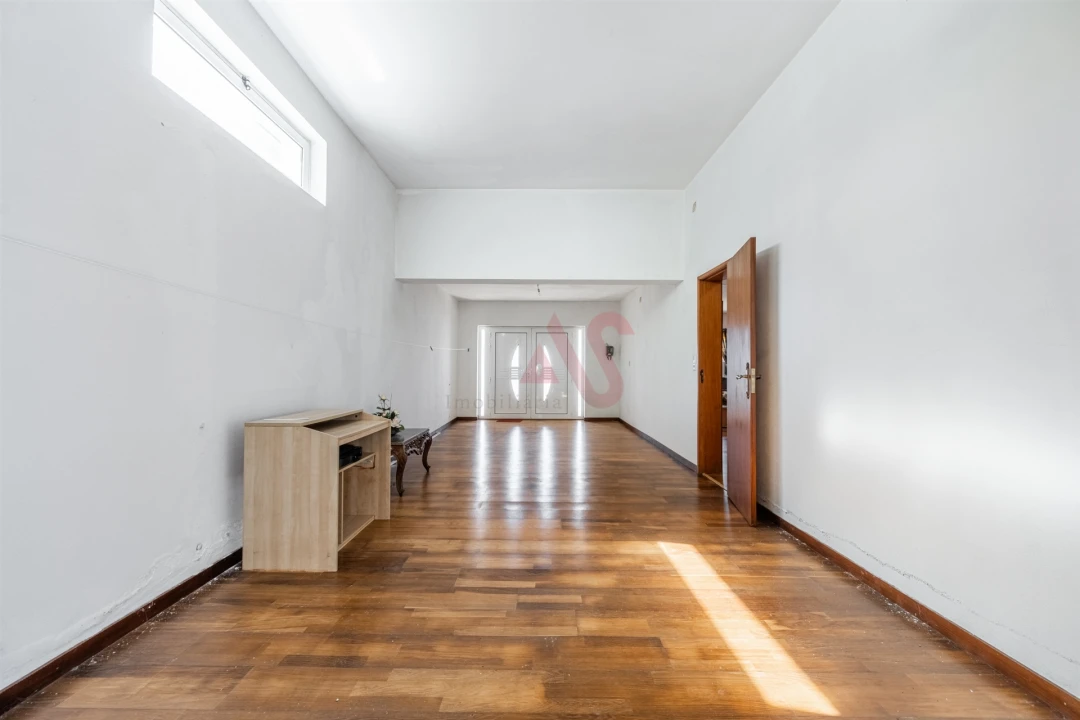 Moradia T5 para Venda em Caldas de Vizela (São Miguel e São João) Foto 11