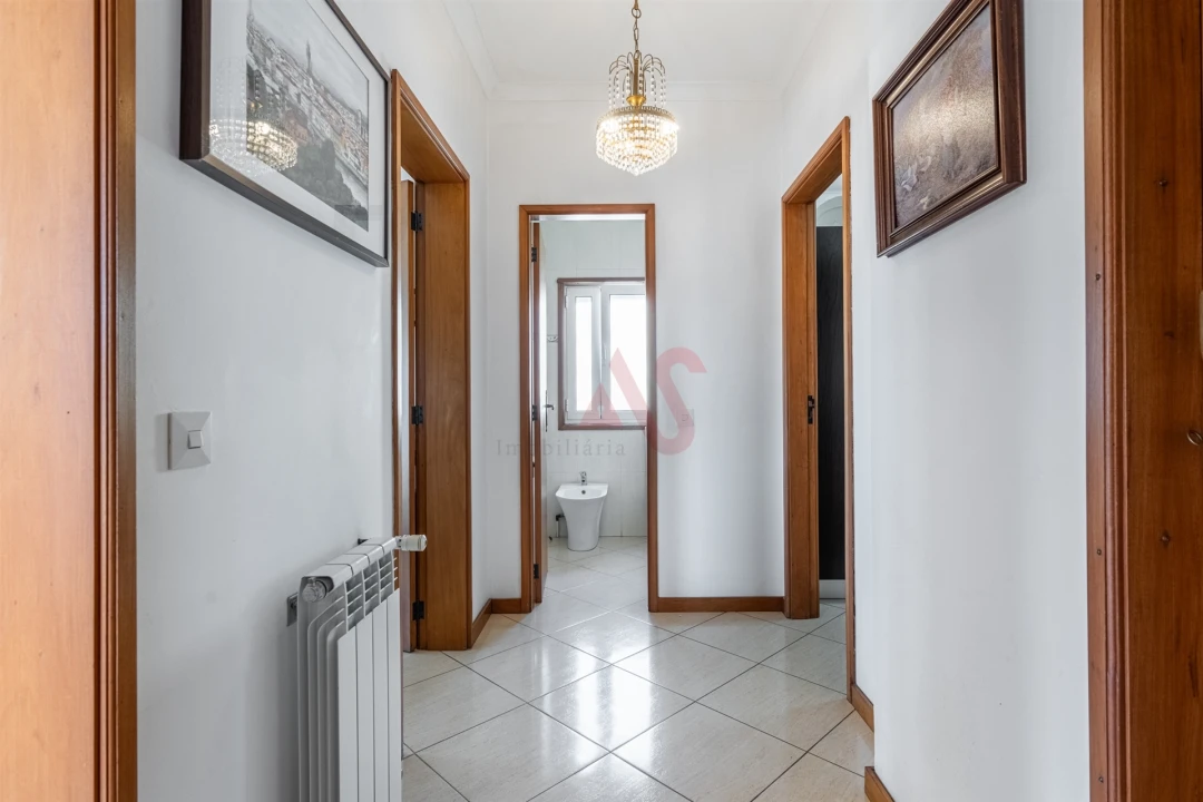 Moradia T5 para Venda em Caldas de Vizela (São Miguel e São João) Foto 27