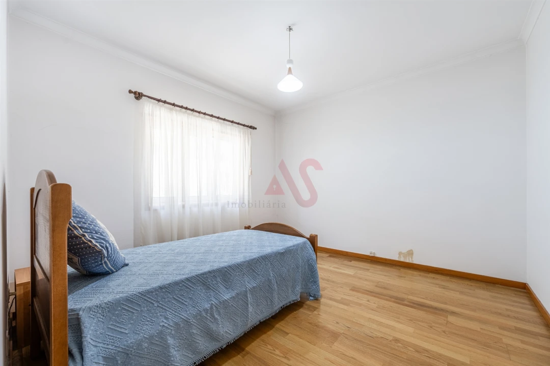 Moradia T5 para Venda em Caldas de Vizela (São Miguel e São João) Foto 16