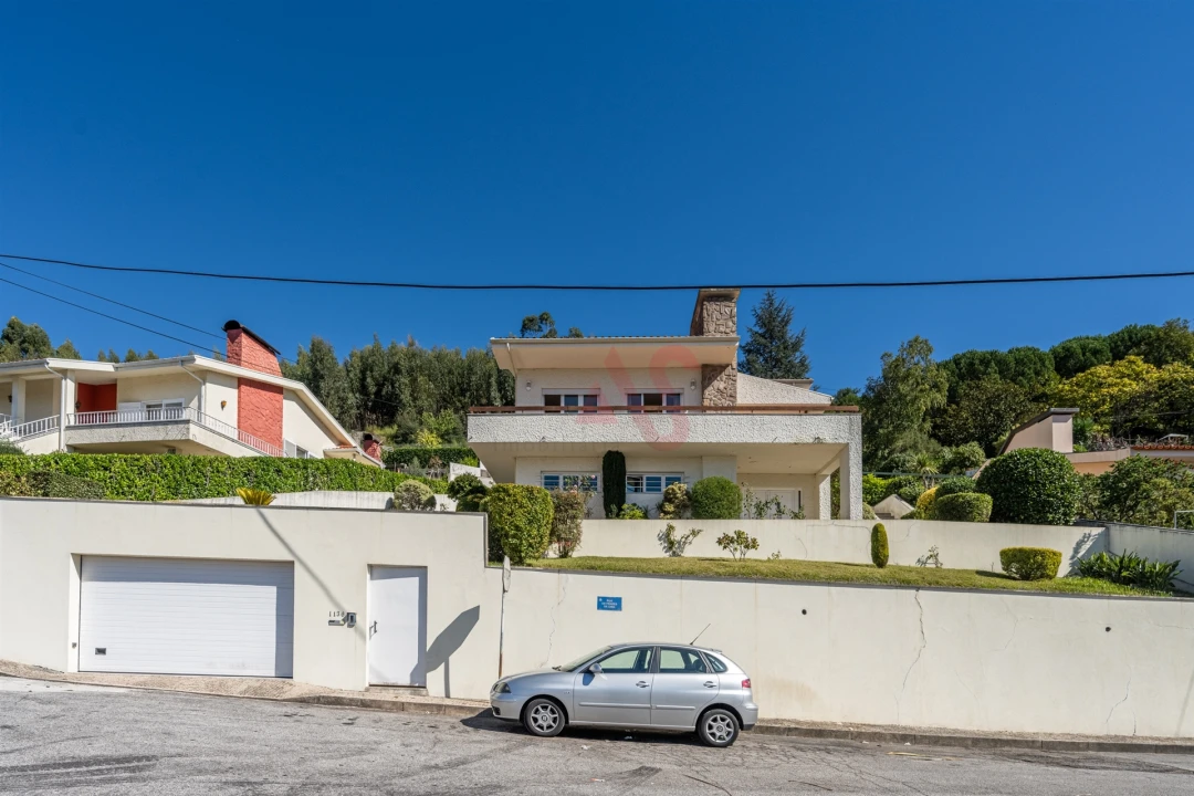 Moradia T5 para Venda em Caldas de Vizela (São Miguel e São João) Foto 2