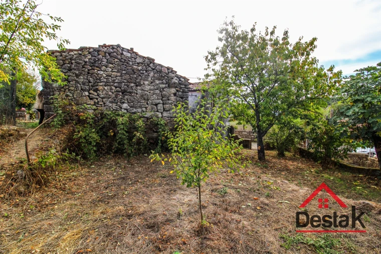 Moradia T0 para Venda em Pinheiro Foto 17