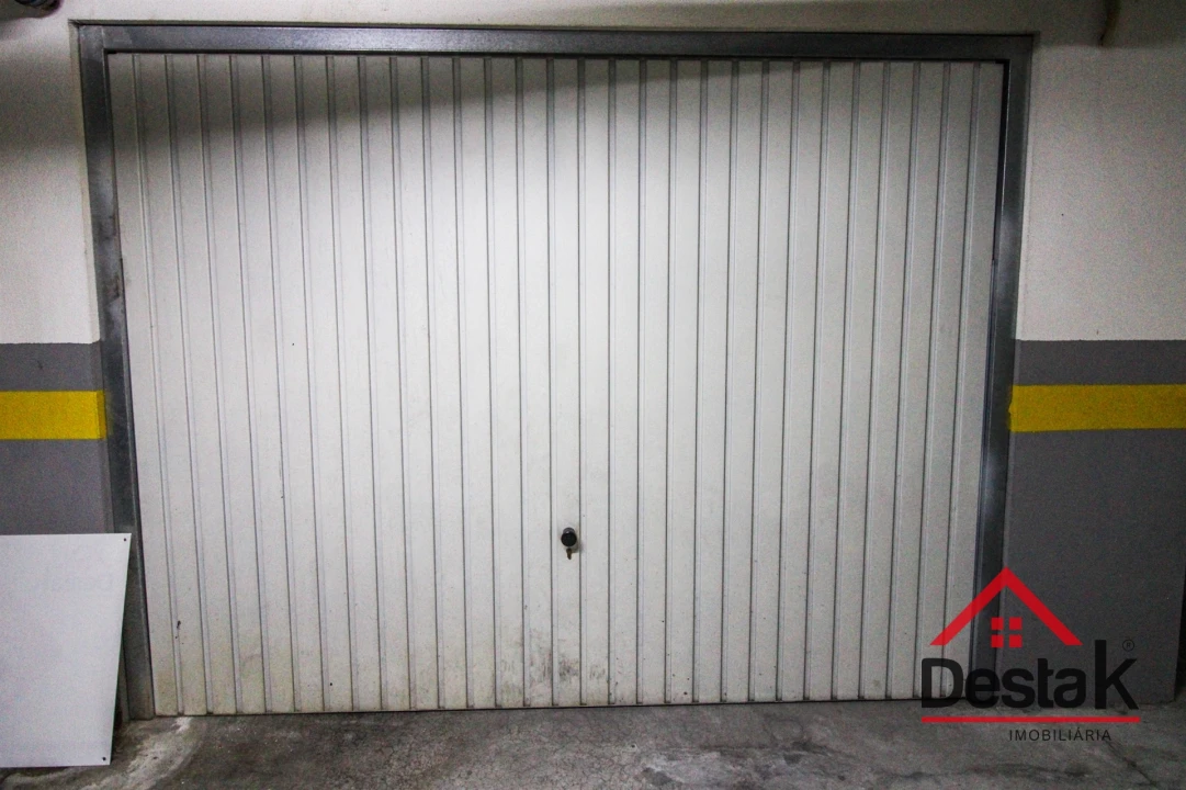 Garagem para Venda em São Pedro do Sul, Várzea e Baiões Foto 4