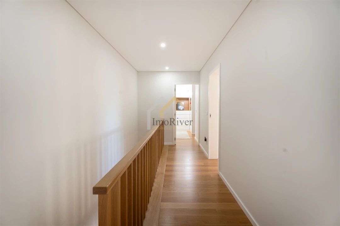 Moradia T4 para Venda em Ermesinde Foto 17