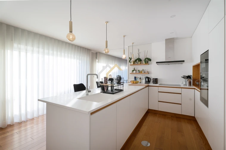 Moradia T4 para Venda em Ermesinde Foto 3