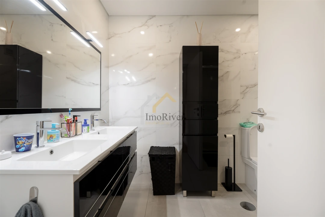 Moradia T4 para Venda em Ermesinde Foto 14