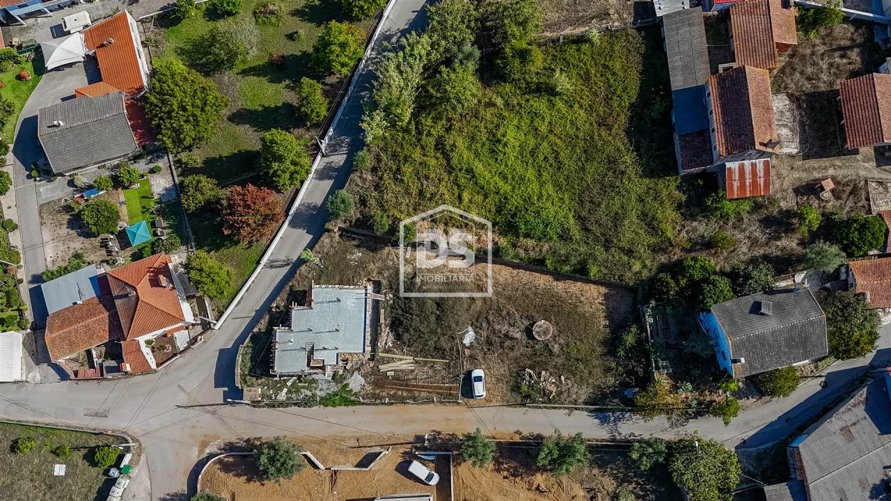 Moradia T4 para Venda em Arrabal Foto 12