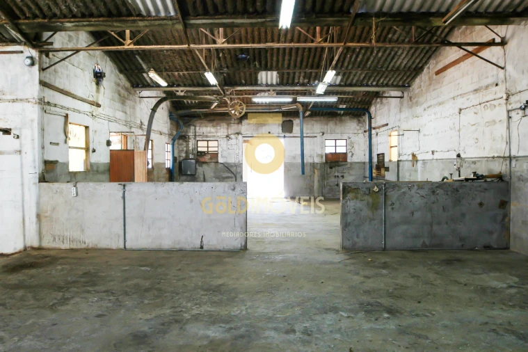 Armazém para Venda em Penamaior Foto 17